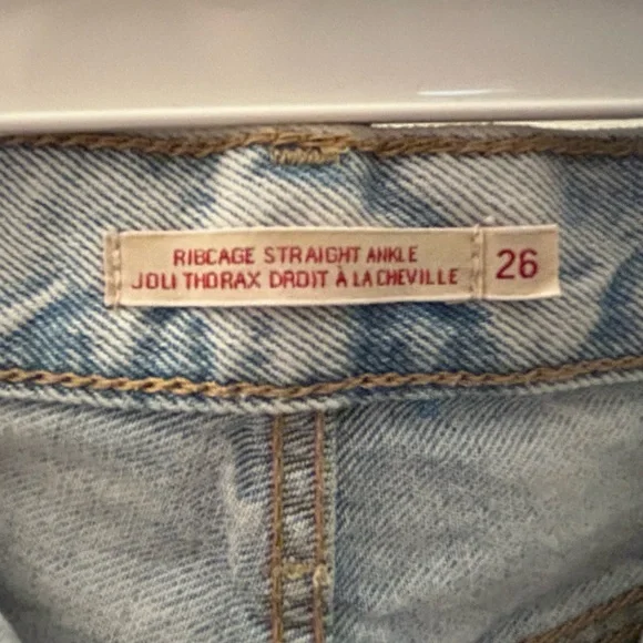 Levi’s Ribcage Straight Ankle Jeans - Picture 3 of 4